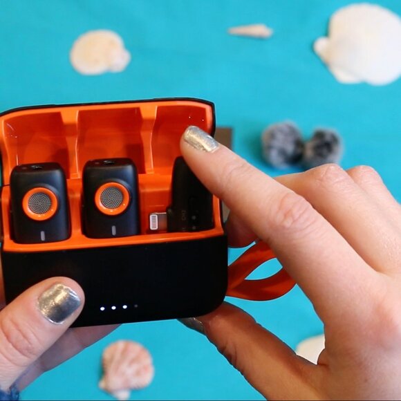 Hohem MIC-01 Wireless Lavalier Microphone Set - Picture 5 of 11